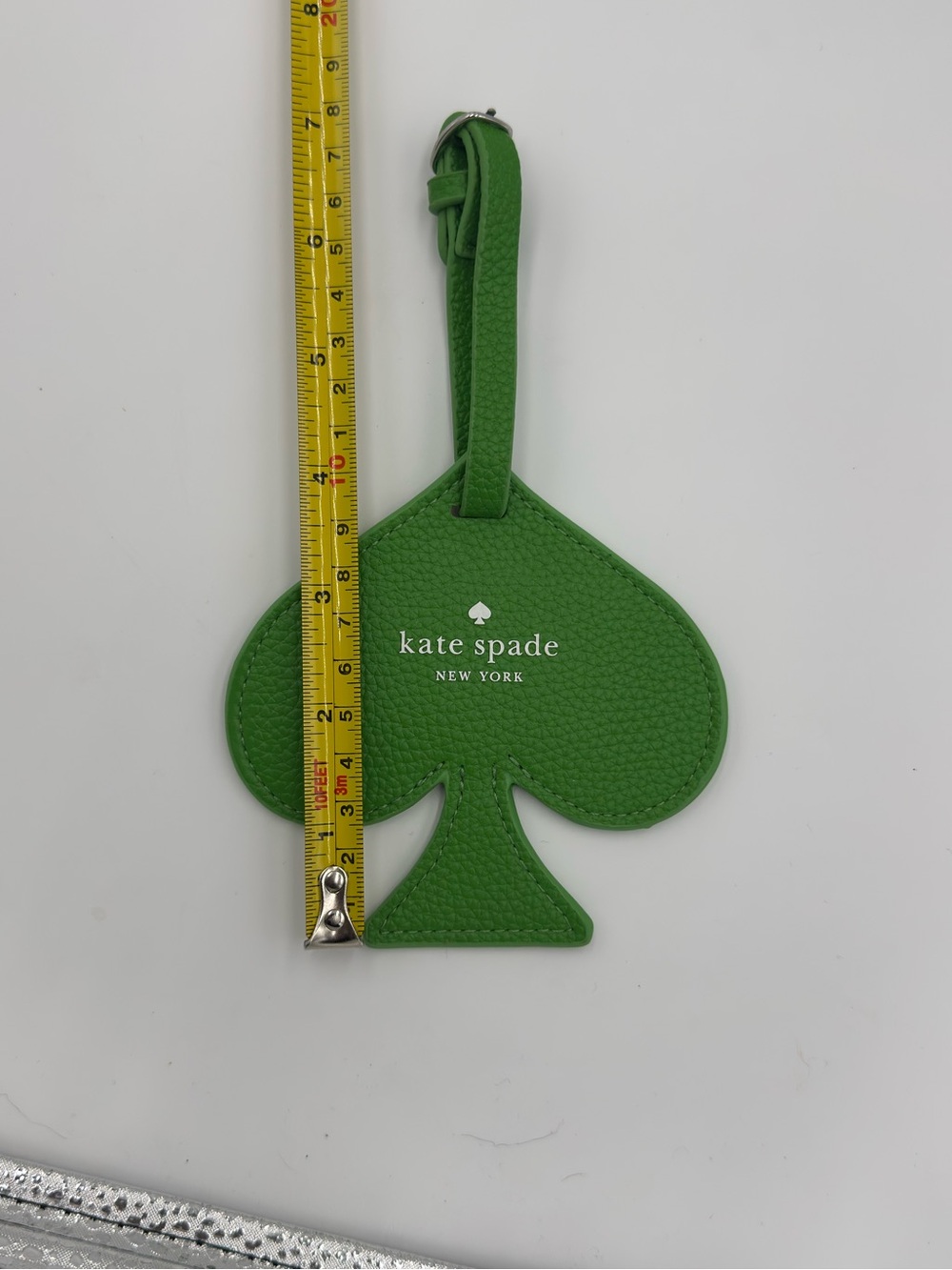 kate spade Green Spade-Shaped Luggage Tag NIP - Picture 4 of 5